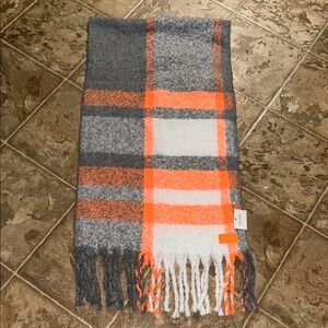 NWT Calvin Klein Scarf 🧣
